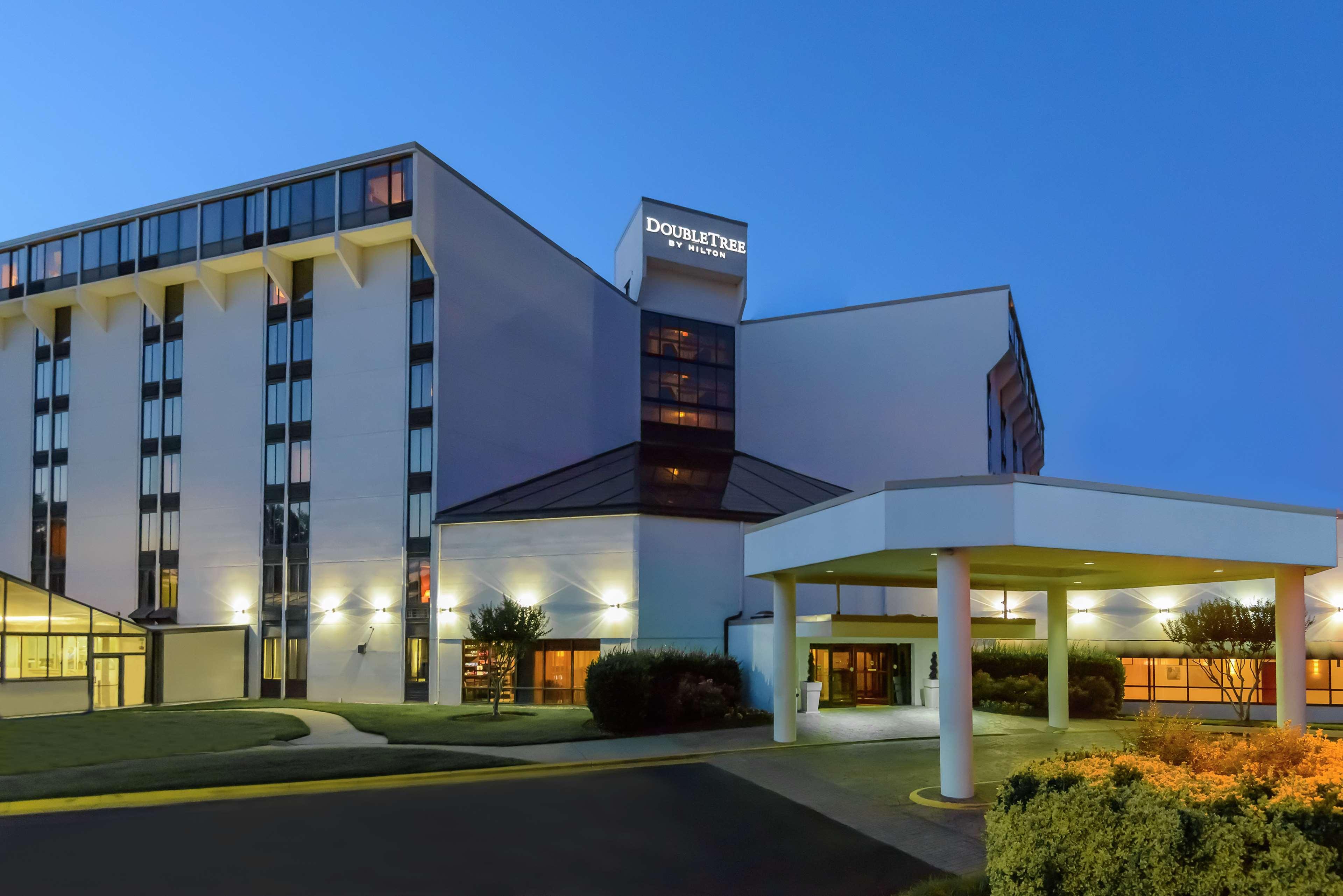 Doubletree By Hilton Richmond - Midlothian Hotel Exterior photo